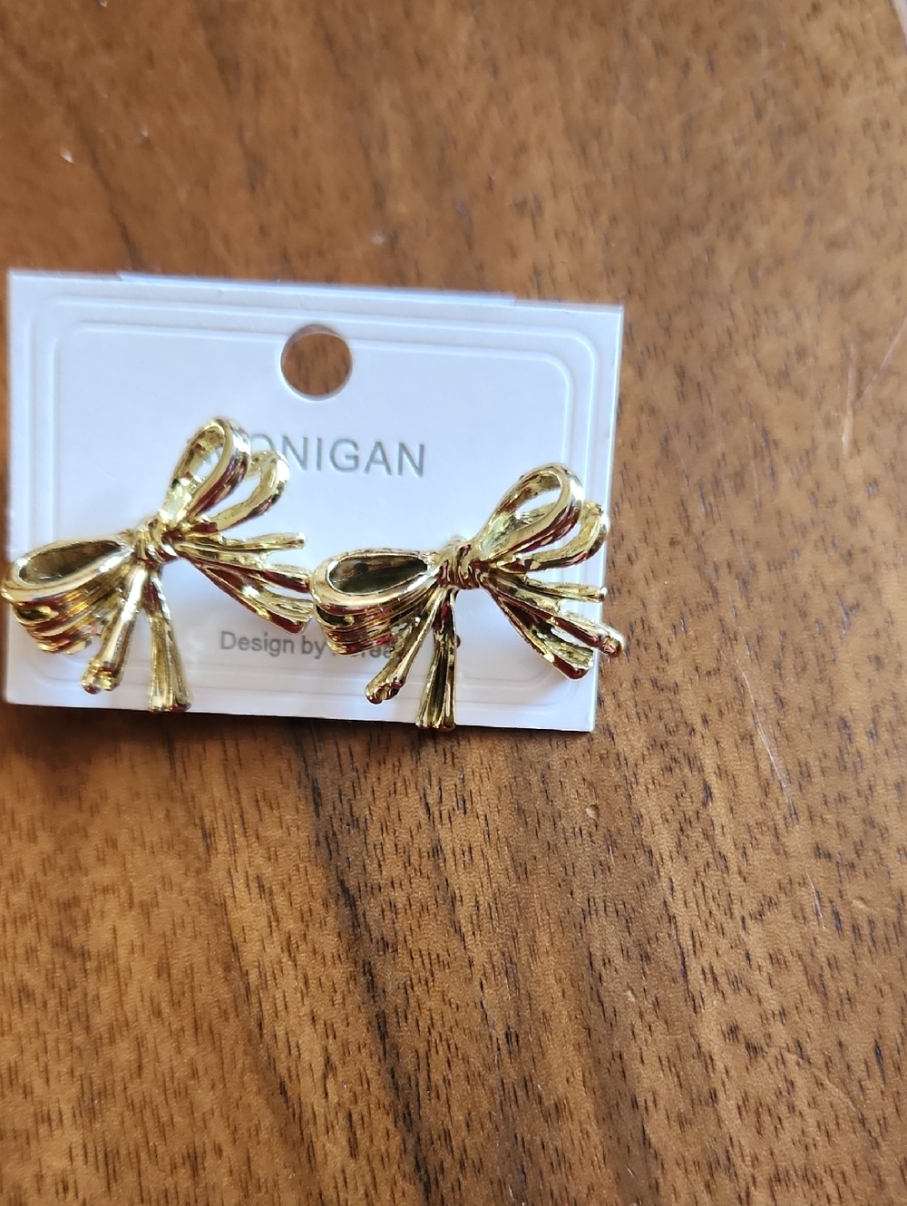 Gold Bow Stud Earrings